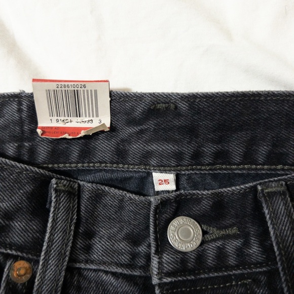 Aritzia x Levi’s wedgie “mine forever” - Picture 8 of 8